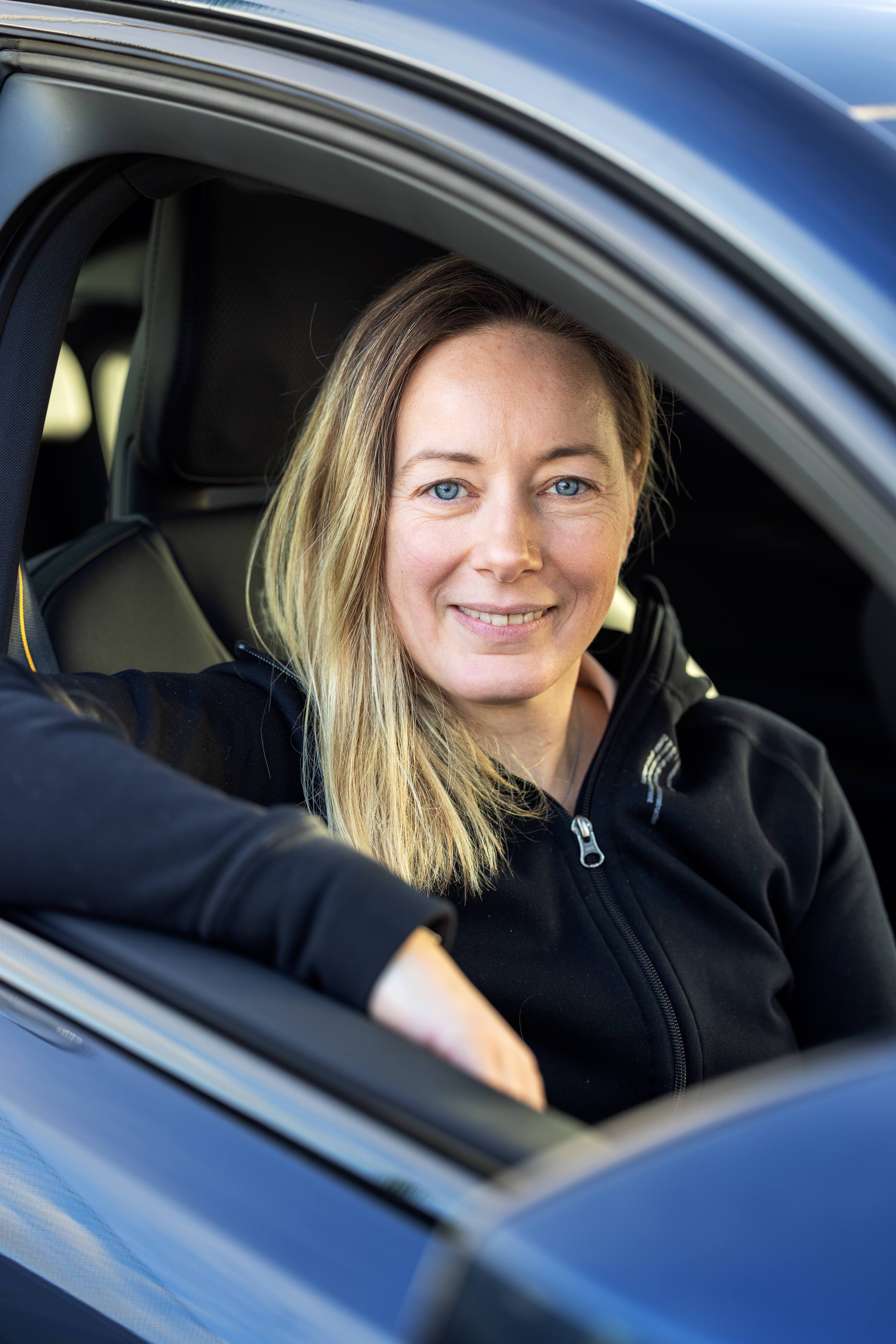 Med V2G får bilen ett värde även när den står still, menar Emanuella Wallin.