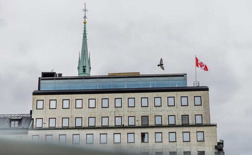 Kanadas ambassad ligger mitt i Stockholms hjärta.