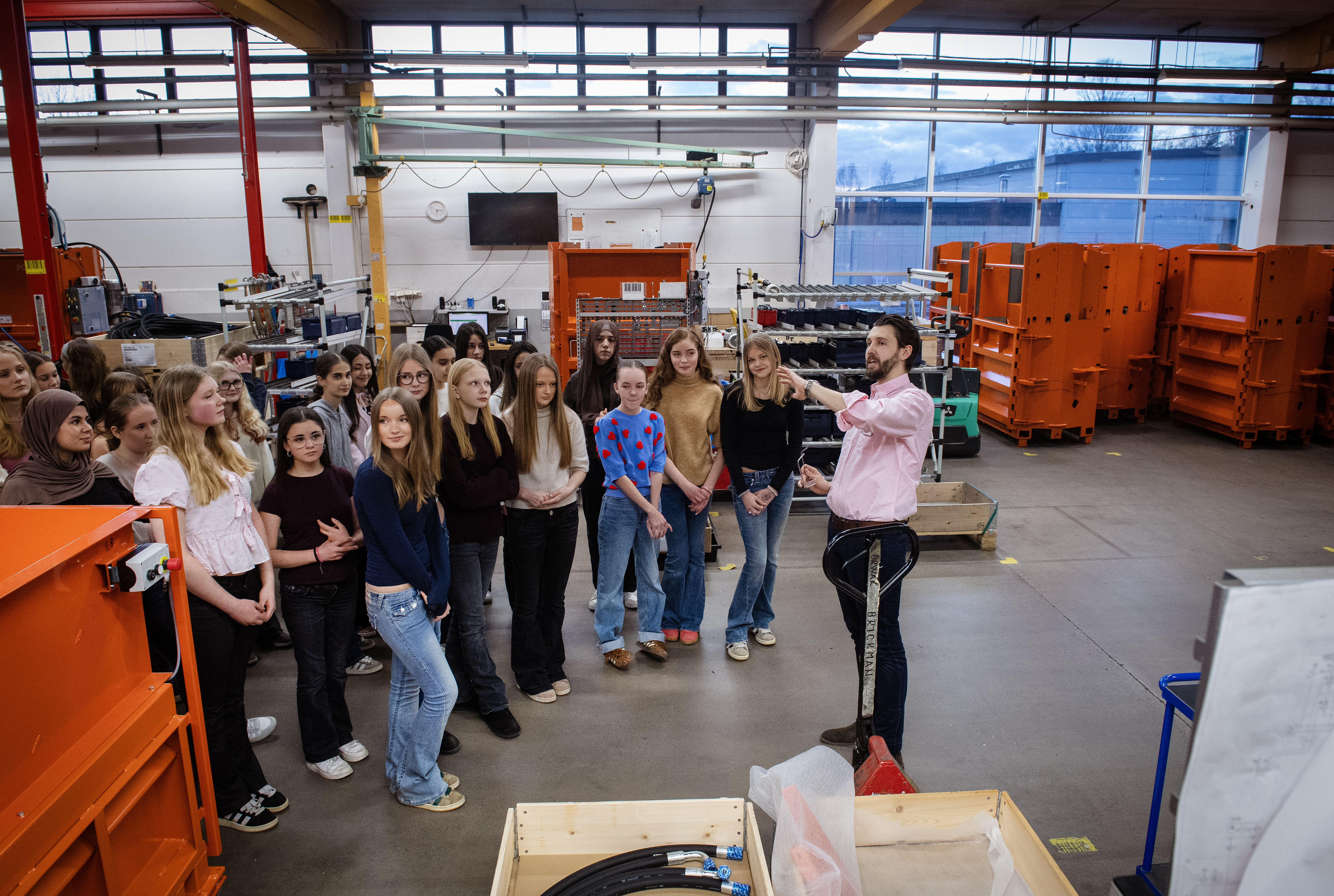 Stort intresse när Orwak bjuder in till tjejkväll